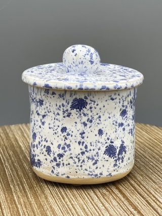 Świeca sojowa 'zapach' w ceramice ręcznie robionej
